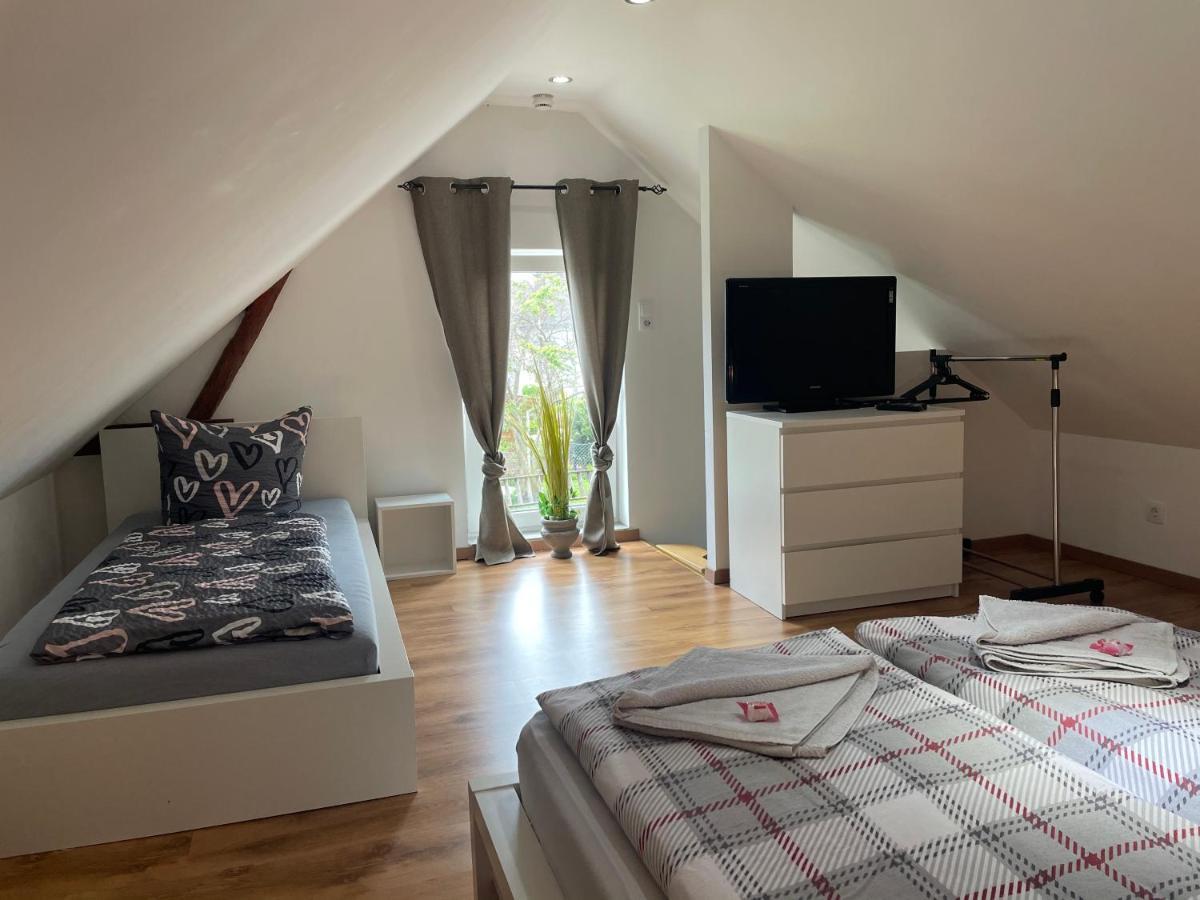 Kleine Gemuetliche Einliegerwohnung Mit Garten Und Pool 노드스템멘 외부 사진