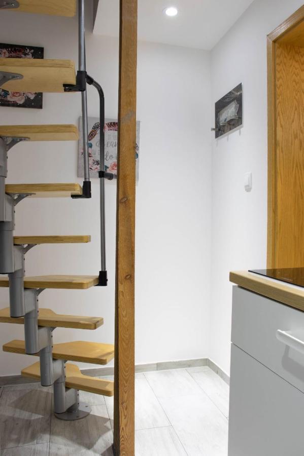 Kleine Gemuetliche Einliegerwohnung Mit Garten Und Pool 노드스템멘 외부 사진